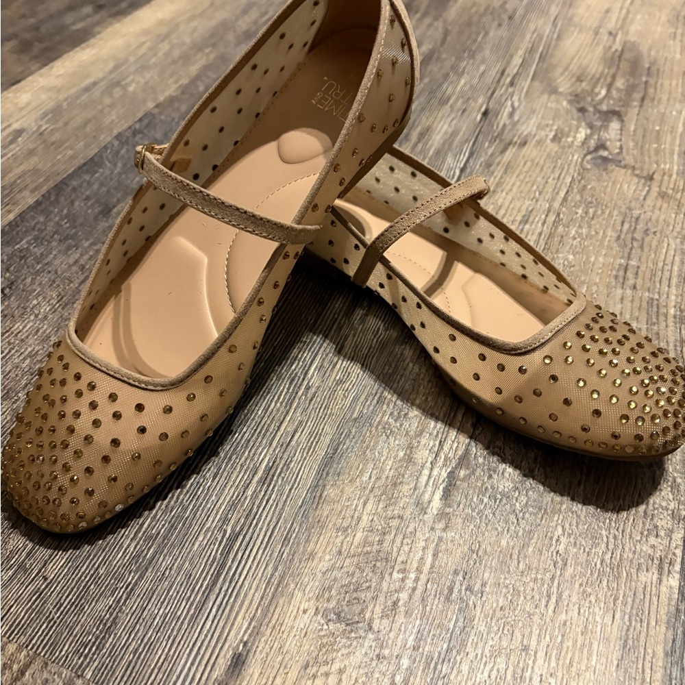 Elegant Tan Mary Jane Flats